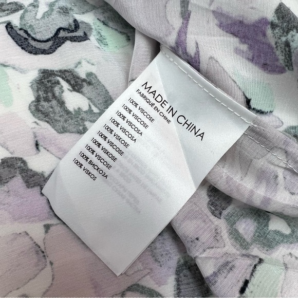 NWT Club Monaco Mauve Floral V-Neck Blouse Size XS - Picture 14 of 14